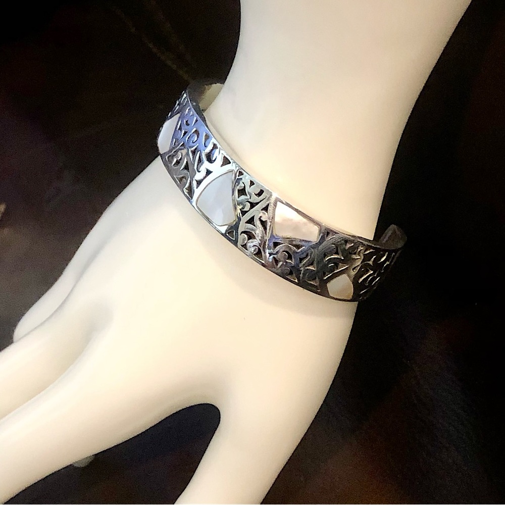 LOIS HILL Mother of Pearl Sterling Silver Cut Out Cuff Bracelet Thin Vintage
